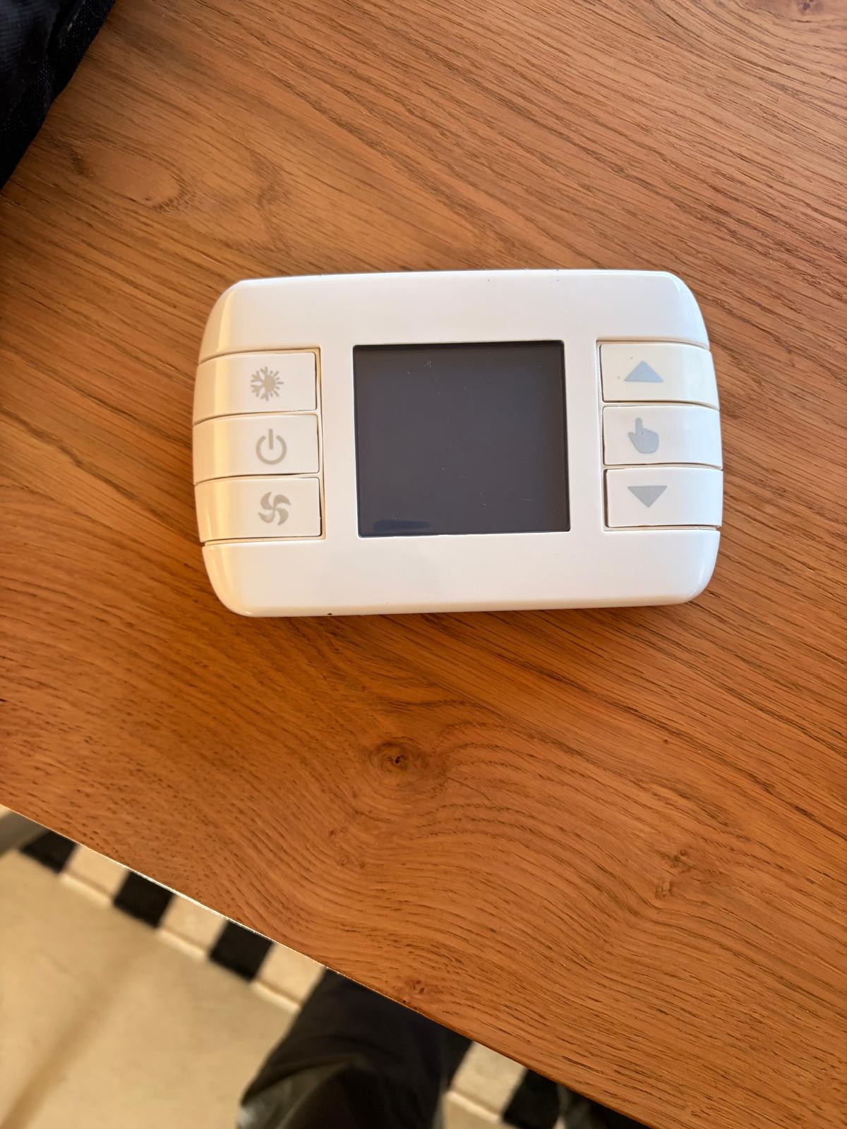 Comando autonomo touch β vista frontale